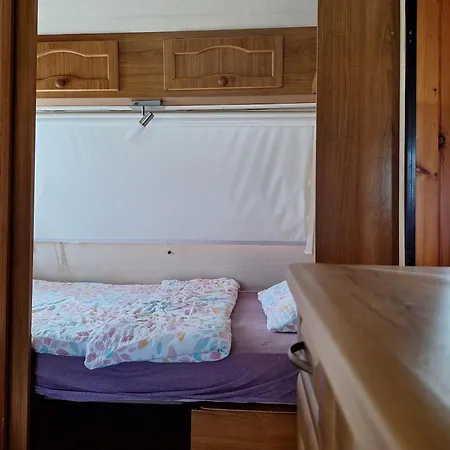 別荘 Pocitniska Kamp Hiska Ales, Terme 3000, Bivanje S Kopalnimi Kartami *